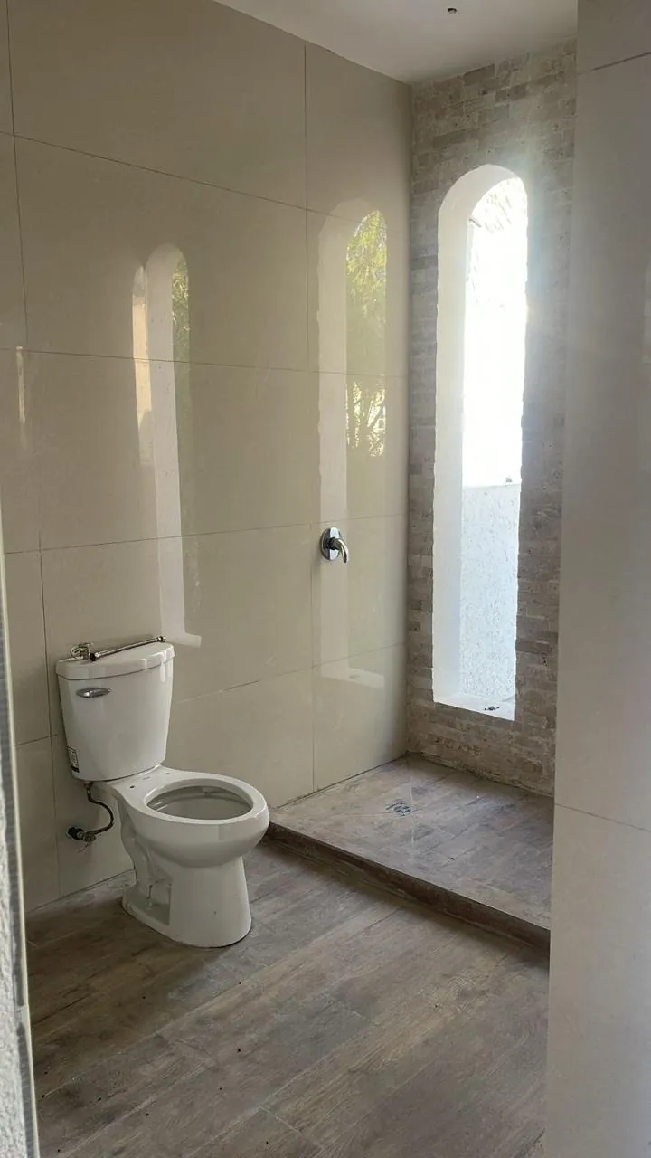 Baño con WC instalado — servicio sanitario en Aguascalientes - APV Mantenimiento